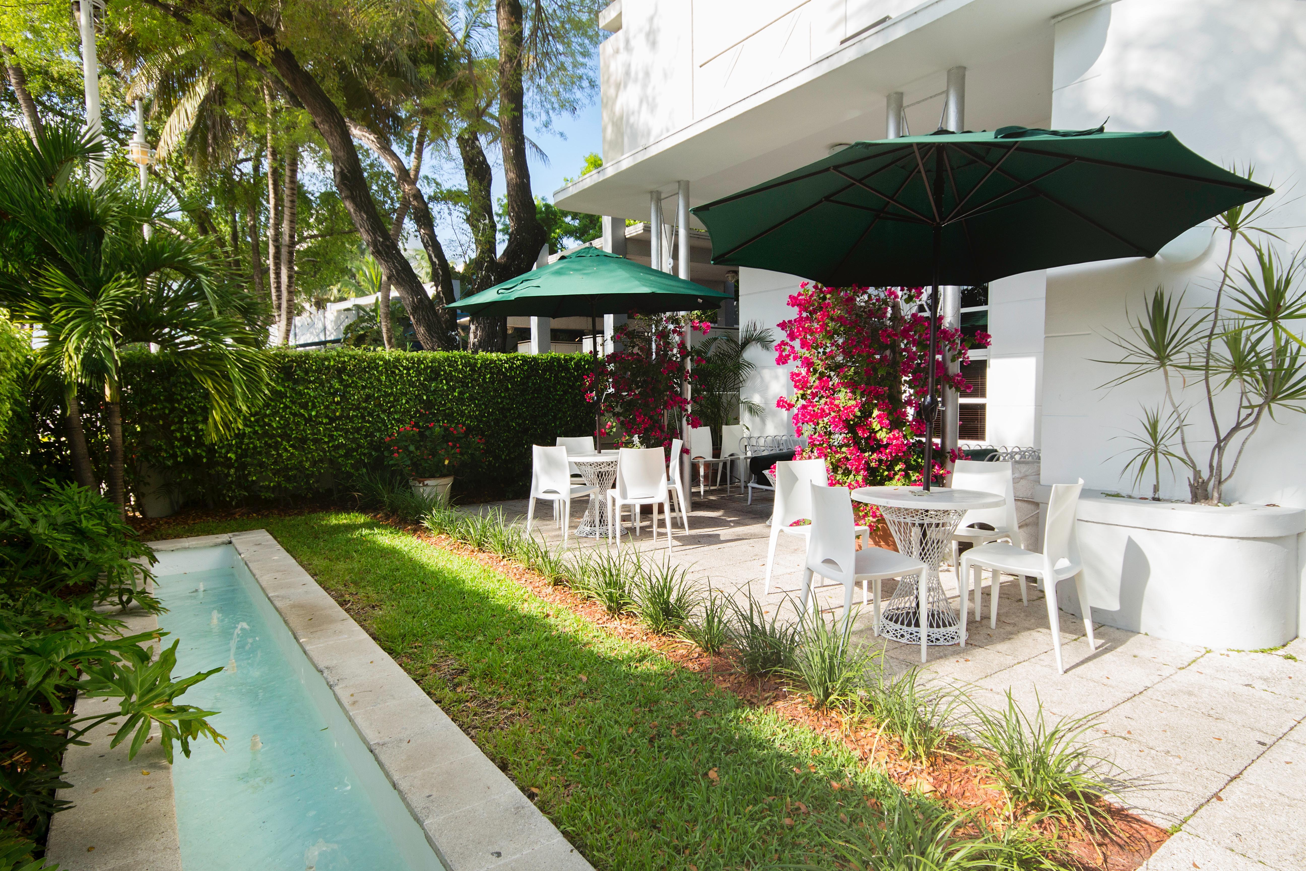 Greenview Hotel By Lowkl — Photos 2